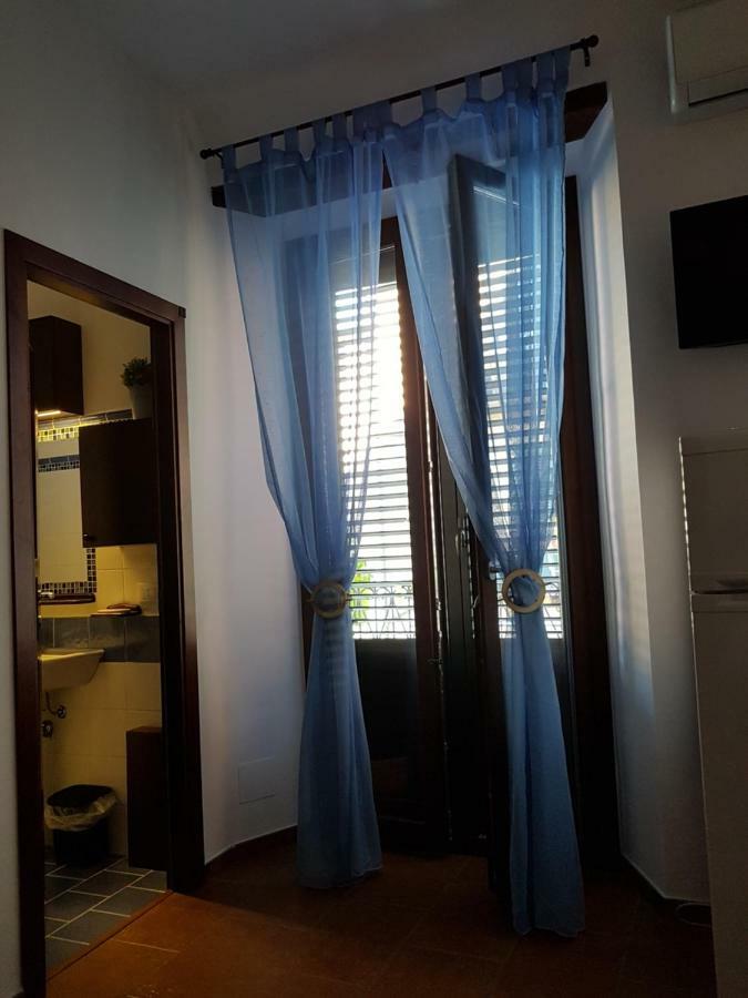 Casa Vacanze Villa D'Orleans Palermo Exterior foto