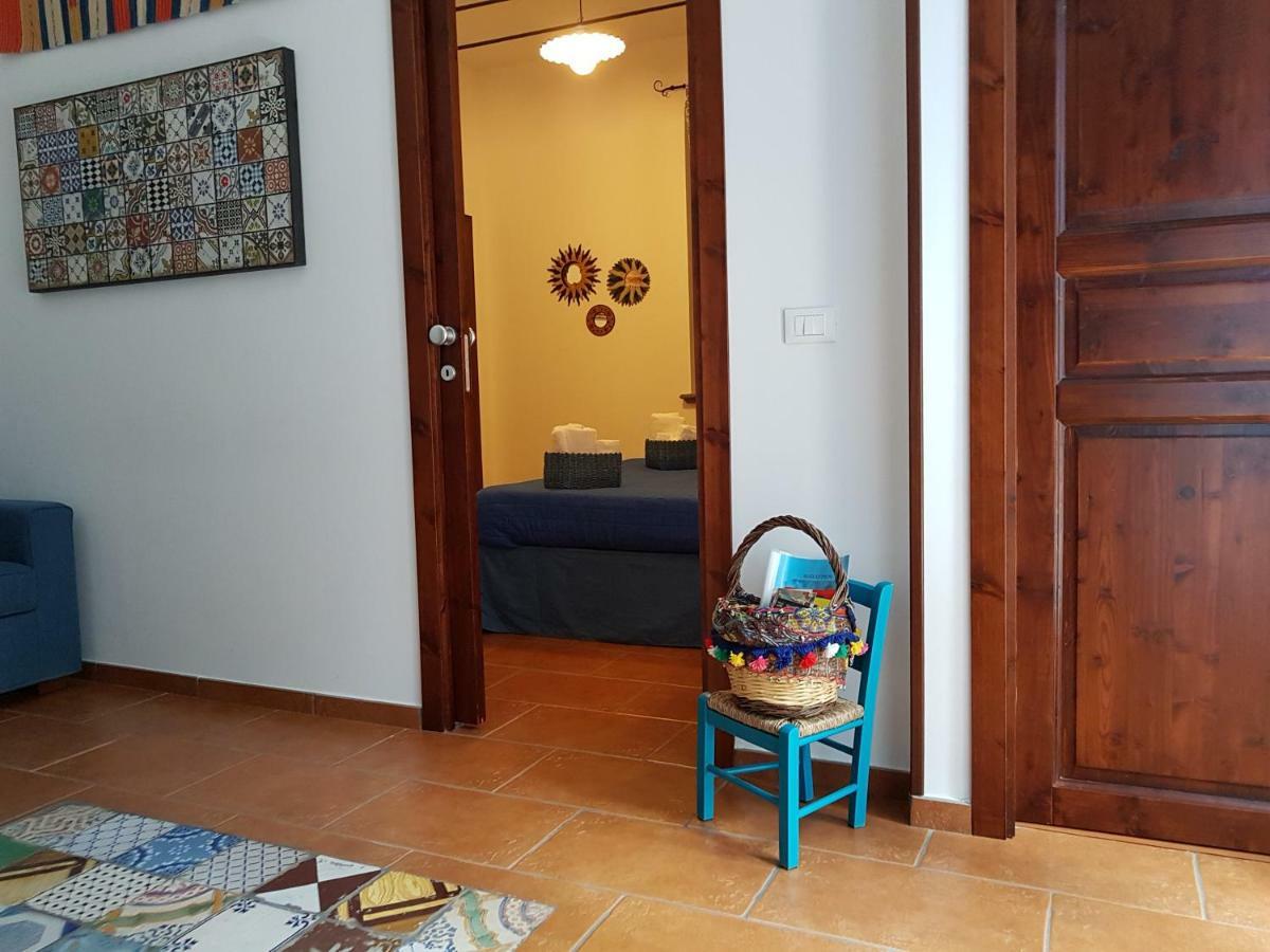 Casa Vacanze Villa D'Orleans Palermo Exterior foto