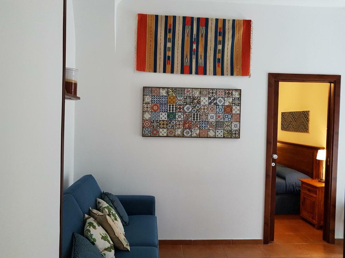 Casa Vacanze Villa D'Orleans Palermo Exterior foto