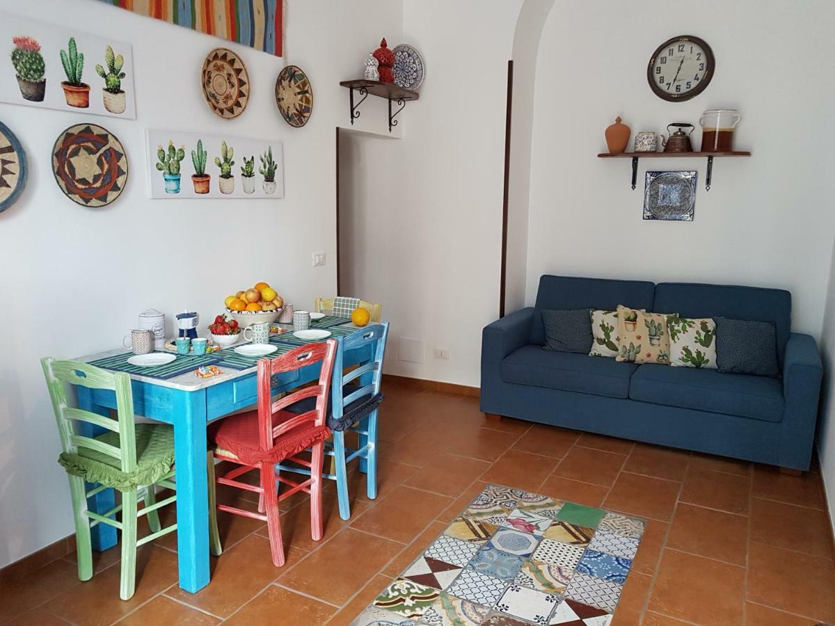 Casa Vacanze Villa D'Orleans Palermo Exterior foto